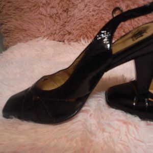 Soffit Sling Back Pump NWOT